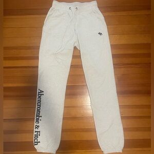 abercrombie & fitch sweatpants